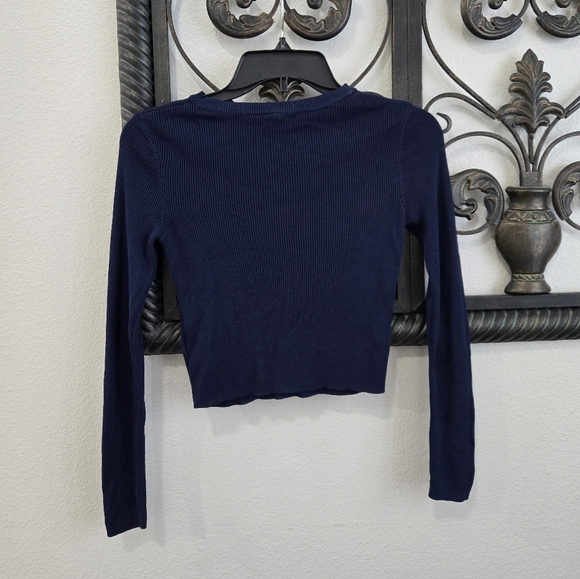 H&M Divided Navy Long Sleeve SweaterTop - Picture 3 of 7